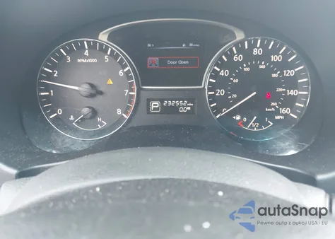 2015 Nissan Altima 2.5 S z USA, uszkodzony, nr VIN 1N4AL3AP5FC164317